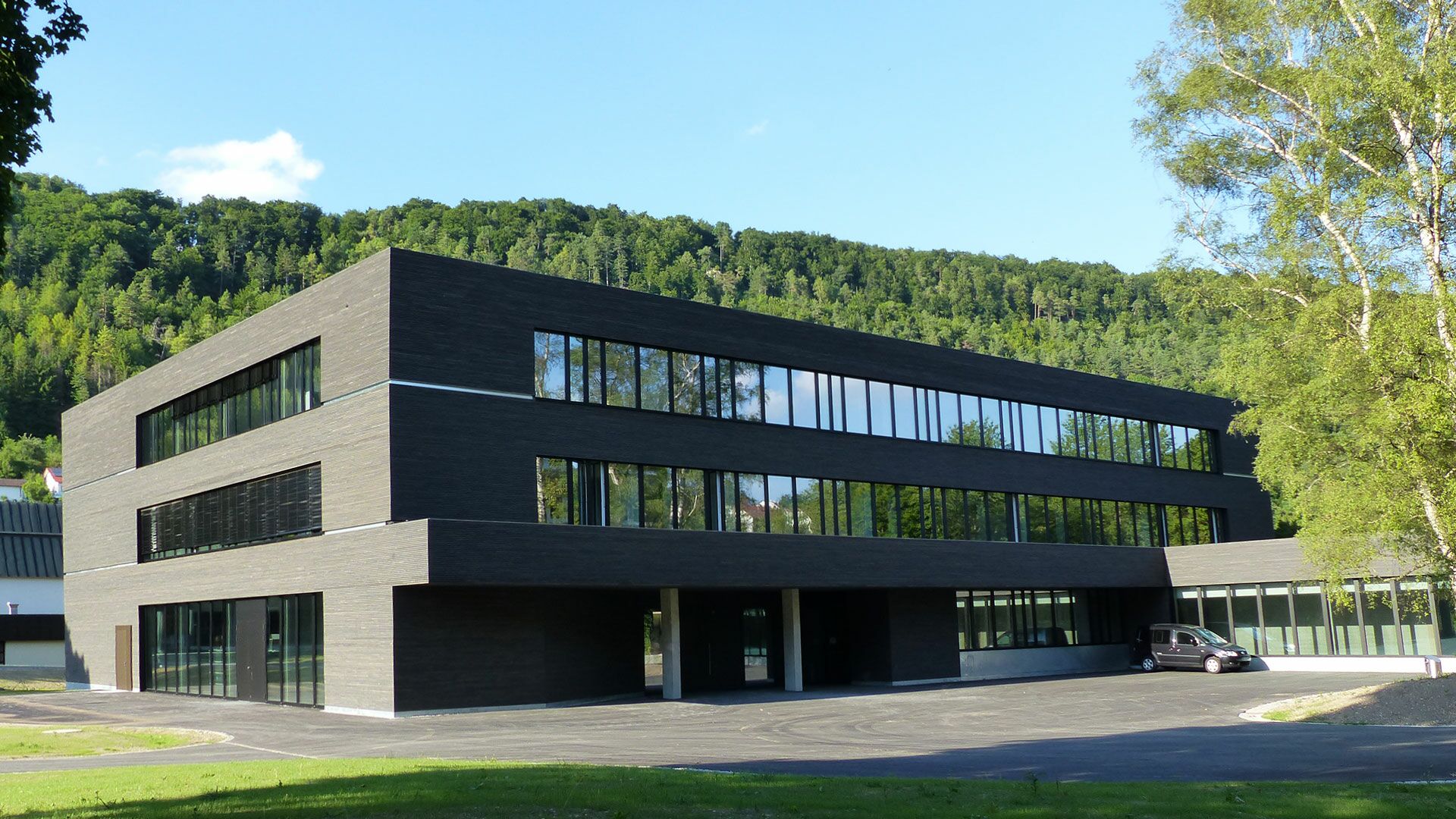 Blautopf-Schule B.E.G. Brück Electronic GmbH