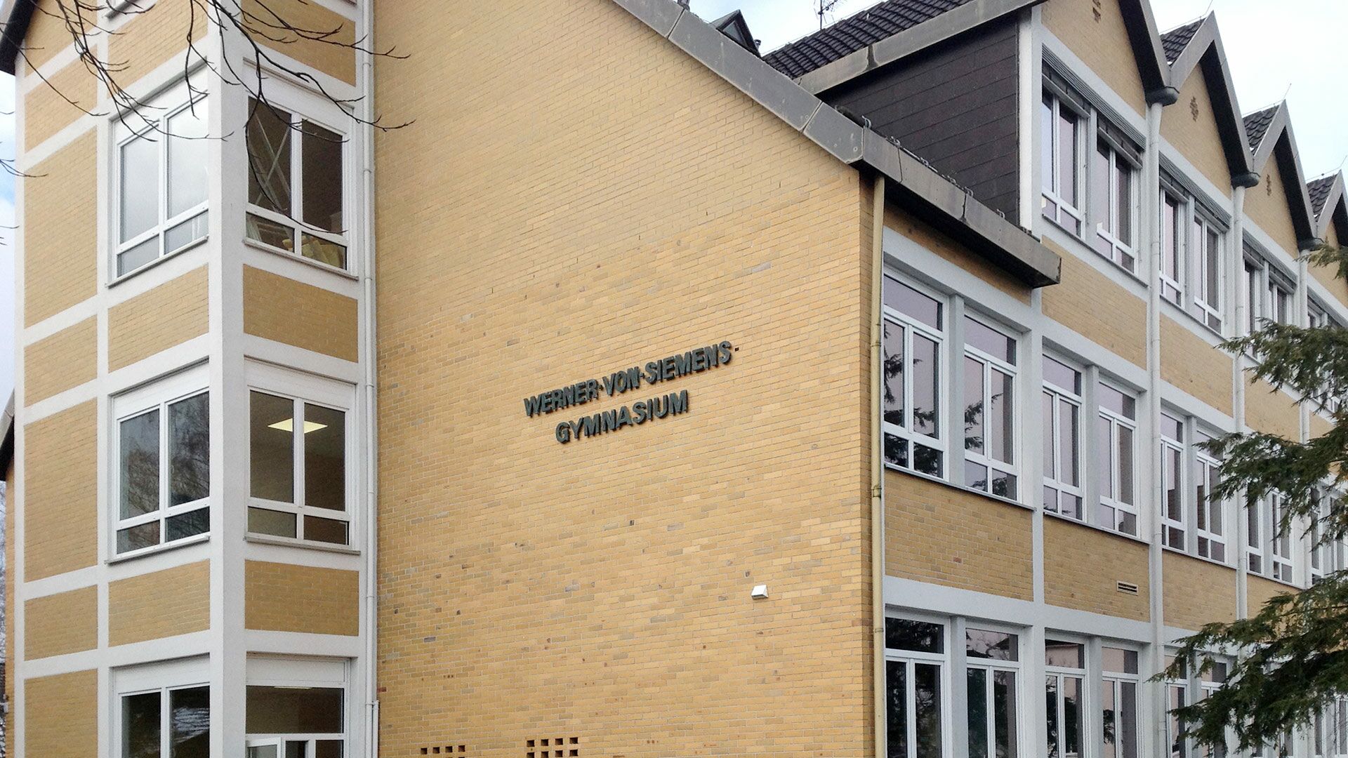 Werner-von-Siemens-Gymnasium B.E.G. Brück Electronic GmbH